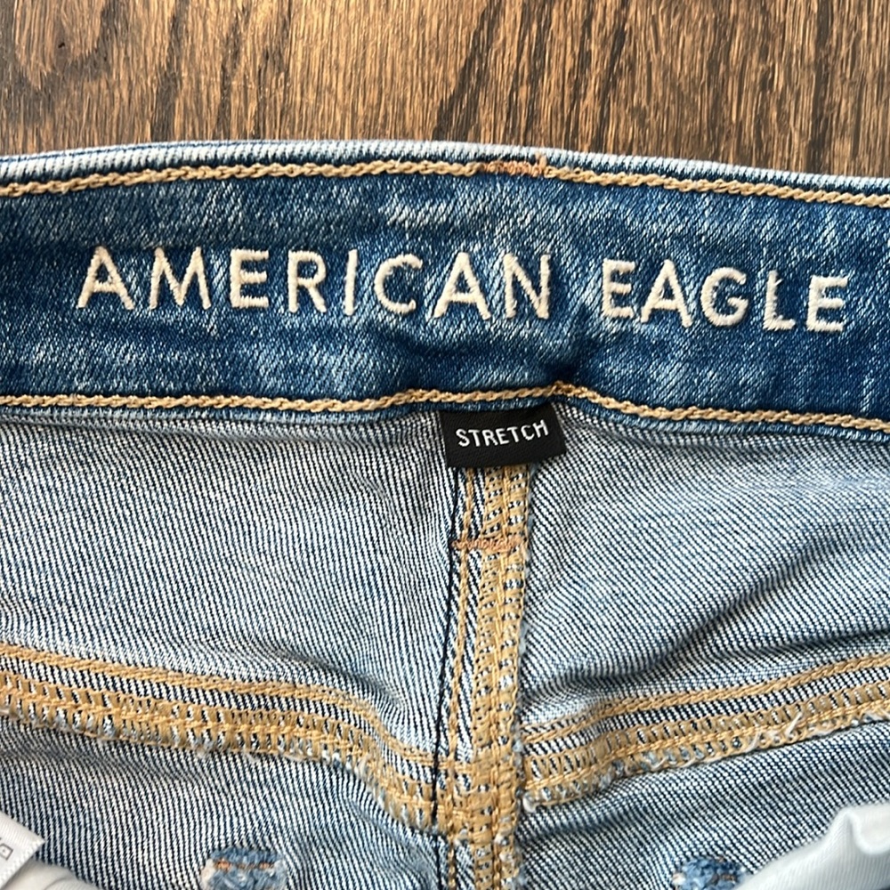 American Eagle Ripped Jean Shorts - Size 0 - Picture 3 of 4